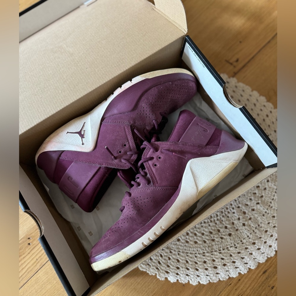 Jordans Men’s Sz 10 sneakers